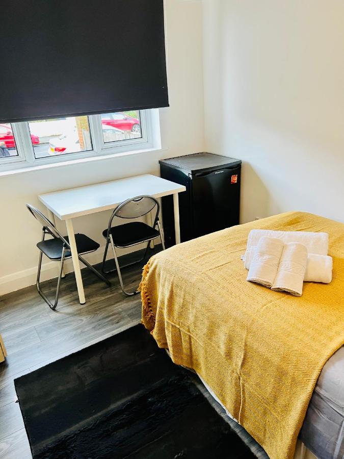 Beautiful Private Rooms In London Central Willesden Green מראה חיצוני תמונה